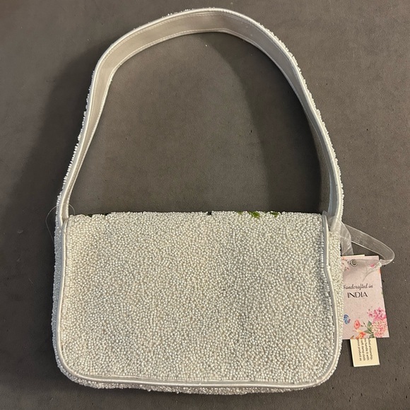 Beaded Plants White and Green Women's Shoulder Bag — NWT! VIRAL! - Picture 2 of 4